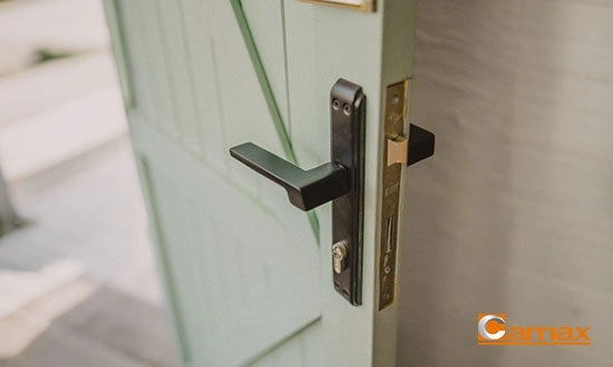 Why Choose Sash Door Locks for Internal, Commercial, and Fire-Rated Doors? Why Choose Sash Door Locks for Internal, Commercial, and Fire-Rated Doors?